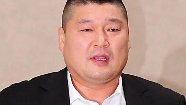 カン・ホドン、頬を叩かれる…芸能界に衝撃走る