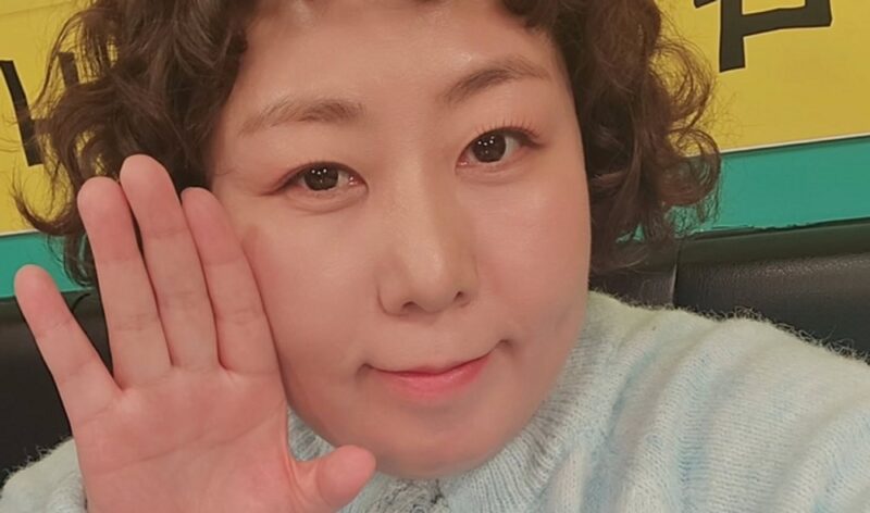 ‘120kg’ 신기루, 몸무게 못 버텼나…야외서 사고 발생→”가시 빼느라 애먹어” 