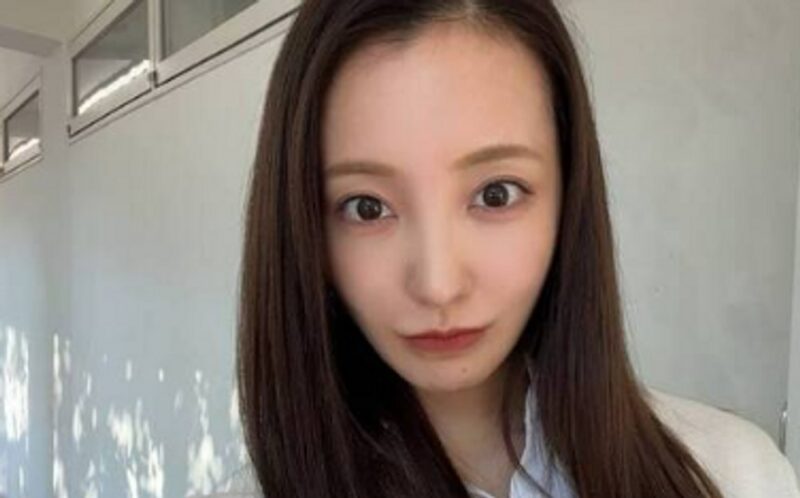 板野友美、脱衣所での撮影トラブルに批判殺到…「許可済み」の釈明も嘘だったことが発覚