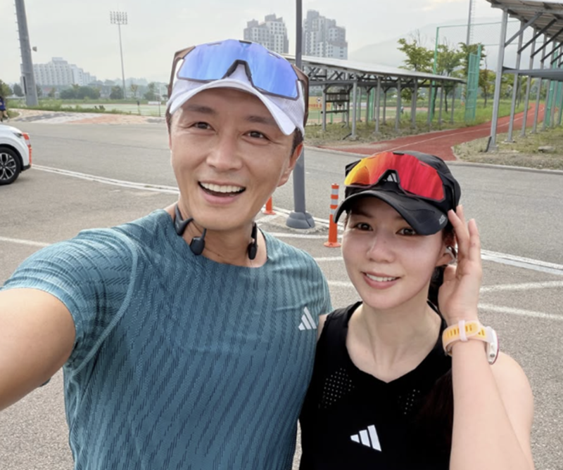国民的夫婦俳優、闘病中「回復せず」の報にファン涙目