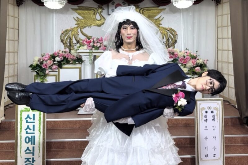 ウェディングドレス姿のキム・ジェウ？結婚13年目、ジョ・ユリ夫妻のユーモア溢れる新婚旅行劇