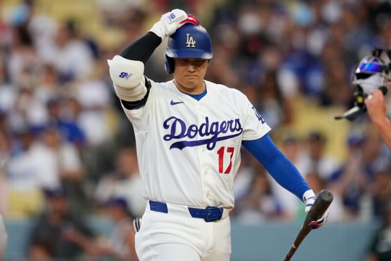 大谷翔平、復帰翌日にスタメン外れる　ロバーツ監督「ポストシーズンを見据えた休養」