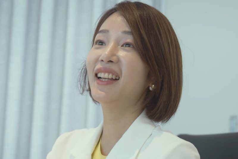 「後ろ姿に驚き…」高志竜の元妻・許良任、再出発後の体型変化で二の腕にため息