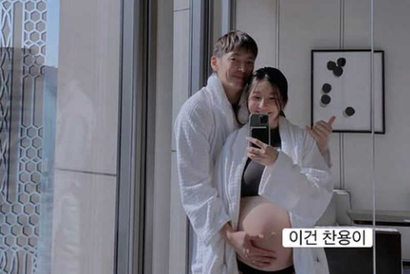 「44歳・TEAMの妻キム・ボラ、卵巣年齢はそのままに第2子自然妊娠…「夫と仲直りした日に確信」」