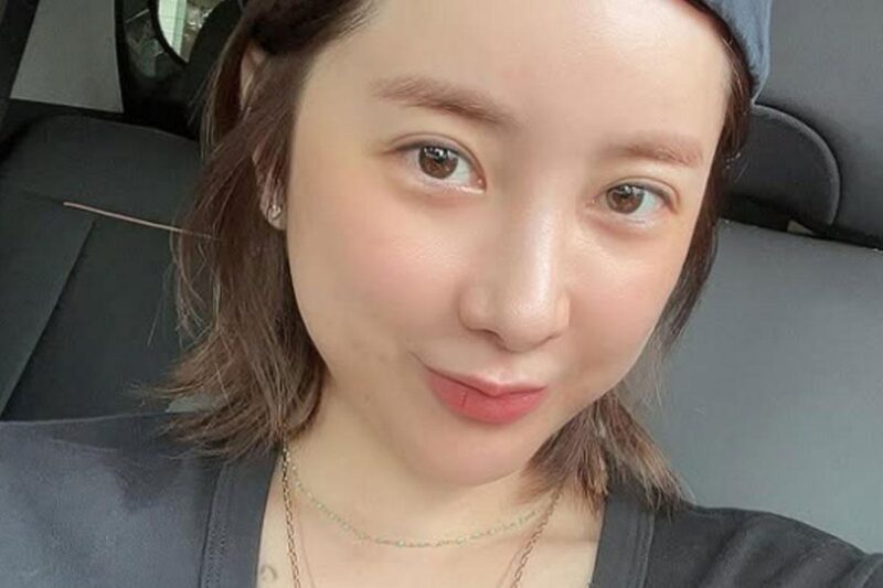 「再婚目前」ソ・イニョン、11歳年下の後輩とのツーショットに騒然