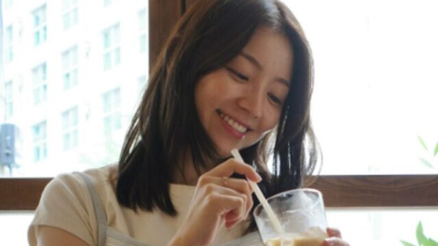神話イ・ミヌの妻イ・アミ、2児の母とは思えない変わらぬ美貌で話題に