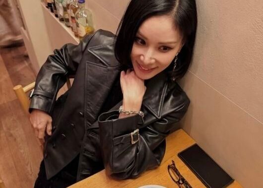 コ・ソヨン、50代でも健在な圧倒的美貌！難易度の高い「航空ショット」で見せた90年代元祖ビジュアルクイーンの品格