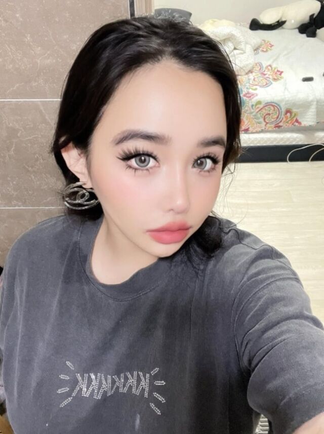 元2NE1パク・ボム、活動休止後の最新ショットが話題に　シャネルのジュエリーを纏った姿を公開