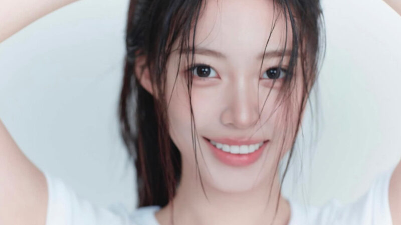 授賞式で「美しすぎる」と話題に。元アイドルから俳優へ転身したチョ・ヘウォンの軌跡