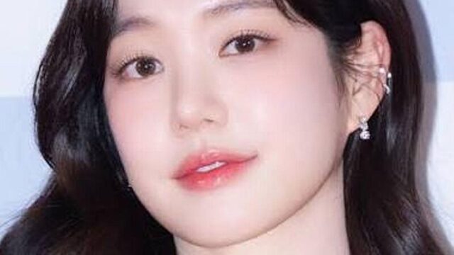 イ・ユビ♥サフン、「公開デート」写真が拡散　熱愛説に注目集まる
