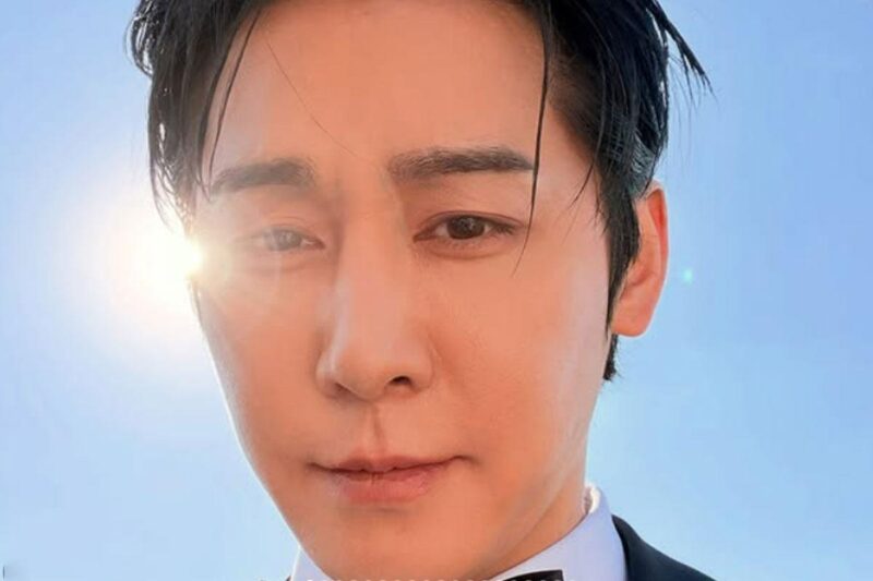 キム・サンヒョク、離婚から6年で「ピンク色の熱愛」…「来年2月に」