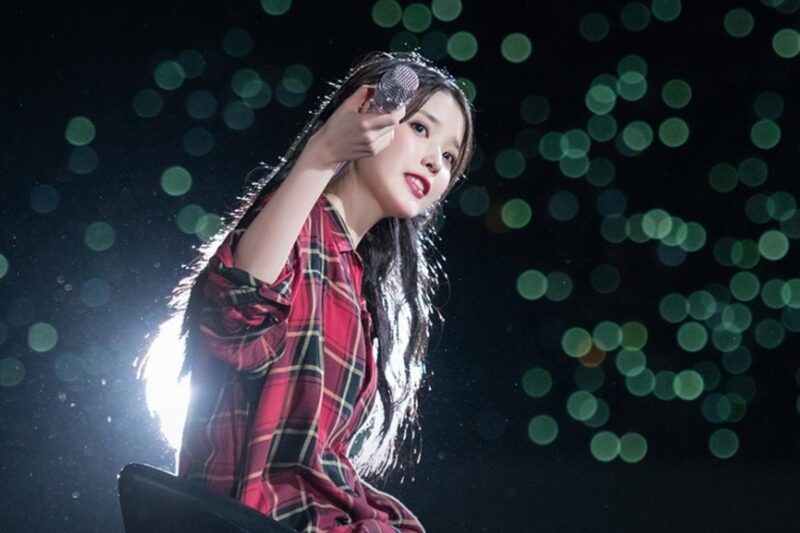 「別れ」のIU、再会へ…ファンからの関心爆発