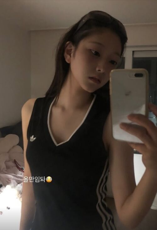 「NewJeansヘリン似」と話題の俳優チョン・ウンイン次女ソユン、学業専念のSNS休止から1か月ぶりに近況公開