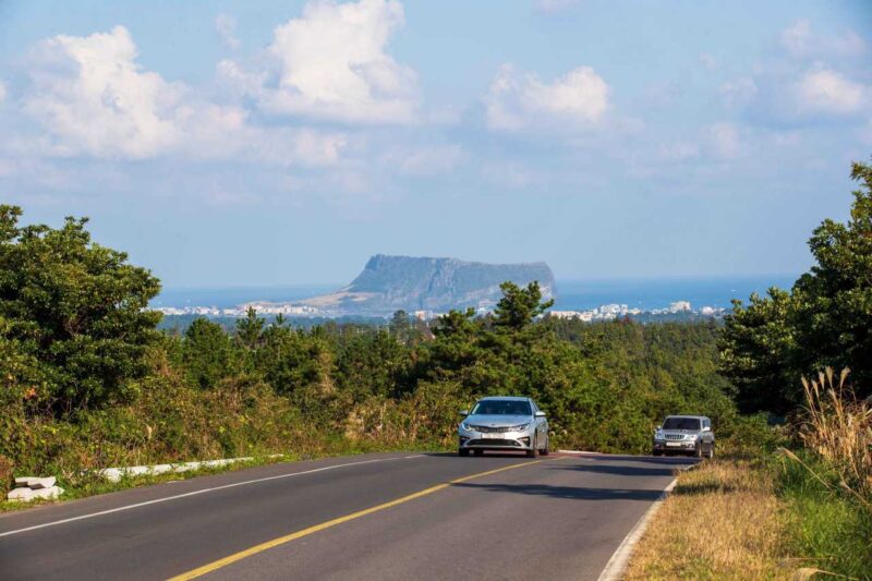 秋夕連休の高速道路SA・PA混雑予測、帰省・Uターンラッシュのピークは？