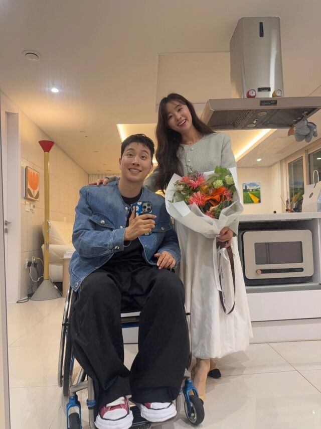 黙り込む映像だけ消す朴位と、♥ソン・ジウンは本業に邁進…夫婦の歩みは別々