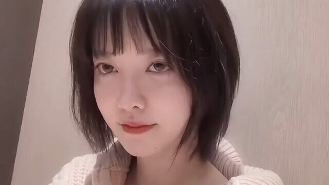 41歳ク・ヘソン、驚異の童顔が話題に―セルフカットしたショートヘア姿を公開