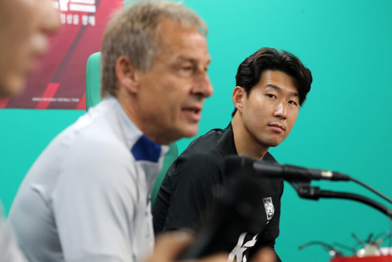 「衝撃発言！」韓国代表前監督がソン・フンミンを間接批判？「トッテナムはケイン退団後、誰もリーダーの役割を果たせていない」