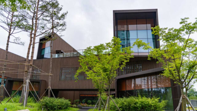 カフェより本を読みに？松島（ソンド）の「秘密の図書館」へ
