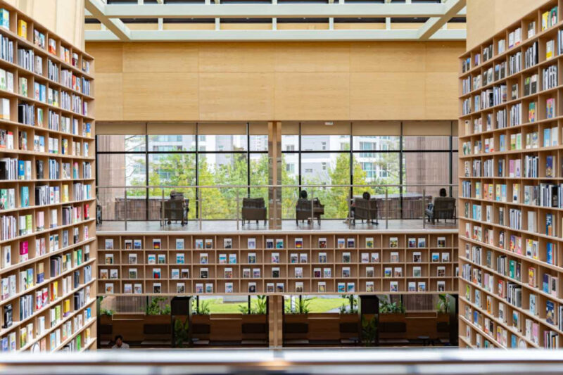 カフェより本を読みに？松島（ソンド）の「秘密の図書館」へ