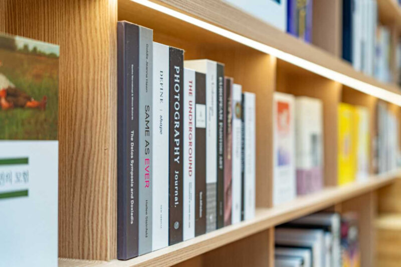 カフェより本を読みに？松島（ソンド）の「秘密の図書館」へ