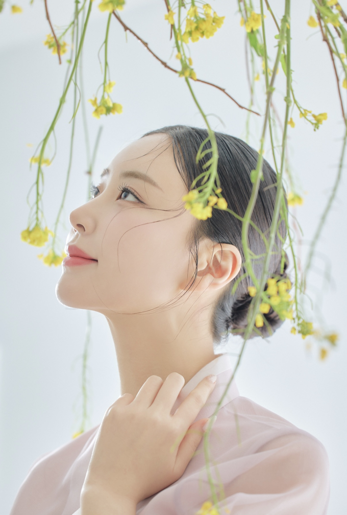 ZICOのMVや『パラサイト』出演で話題の女優ユ・チェリョンとは？フォロワー70万人超のトップインフルエンサーが人気バラエティ『新郎授業』で見せる新たな魅力