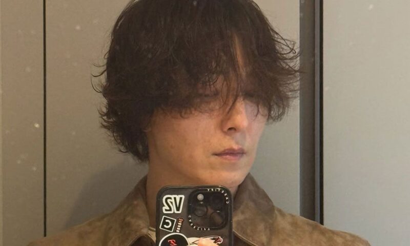 チョン・ソンイル、「離婚」後の心境変化？小学生以来の長髪をバッサリ
