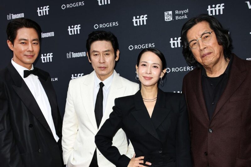 ソン・ユナの夫ソル・ギョング、23年ぶりの快挙に涙…会場が感動の渦に