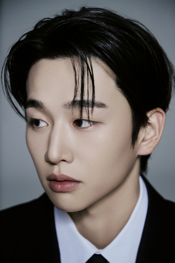 俳優キム・ユヌ、新プロフィール写真を公開…多彩な魅力で期待高まる