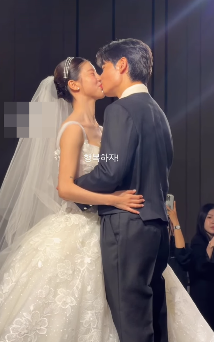 「乗り換え恋愛3」から初の夫婦誕生!コン・サンジョンとソ・ミンヒョンが結婚式を挙げる
