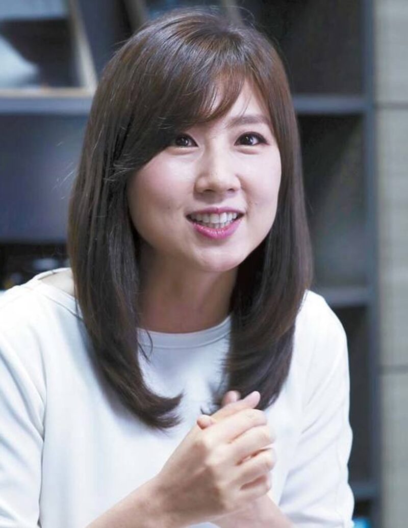 26歳年上の男性と結婚したが…7年間、誰も結婚に気づかなかった芸能人