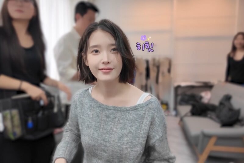 IU、10年ぶり大胆イメチェン→「ショートボブ」でバッサリ…「可愛い？」