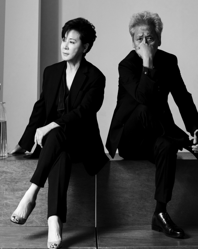 「事実婚25年」パク・ジョンス＆チョン・ウヨン監督、ウェディングフォトを公開