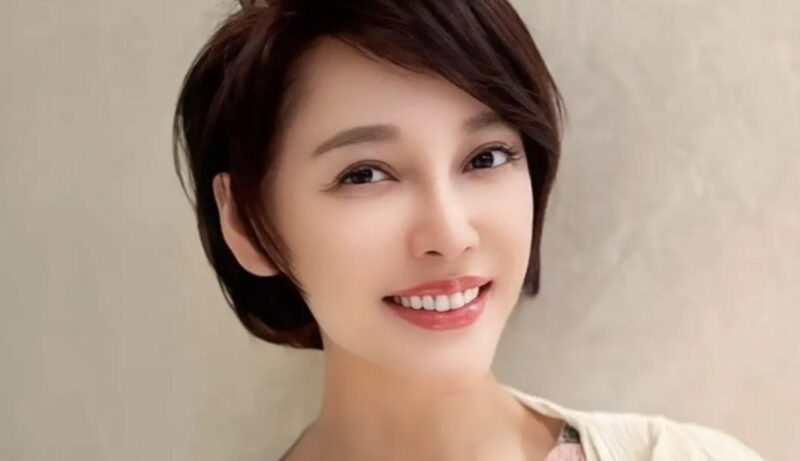 台湾の国民的女優イ・ペイリン、18年連れ添った元夫をDV容疑で刑事告発
