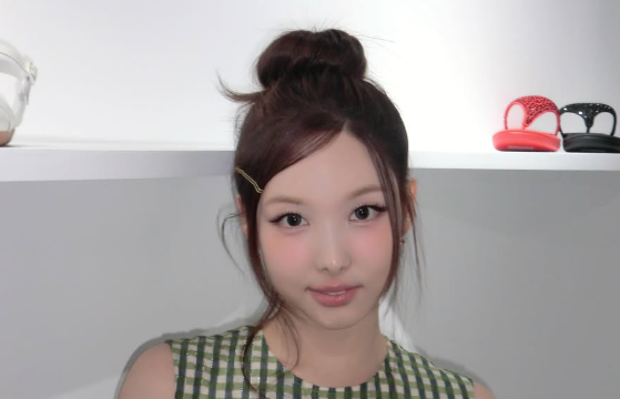 TWICEナヨン、自身の誕生日に個人YouTubeチャンネル「I'M NAYEON」を開設