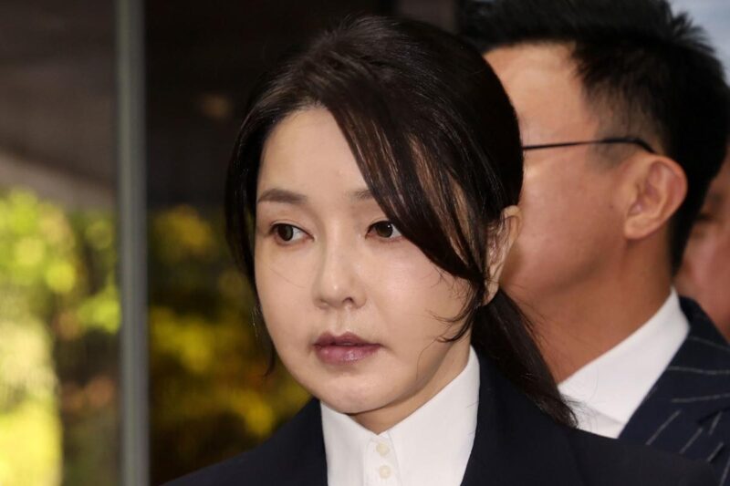 金建希氏、無罪判決に支持者から歓喜の声