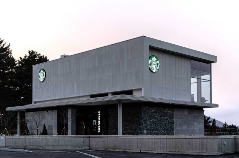 「オンドル」があるスタバ？帰省中に立ち寄りたい、韓国のユニークな店舗4選