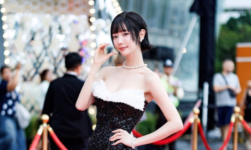 「MIT界との破局後、韓国を離れ活動。バーンコク映画祭で特別栄誉賞受賞」