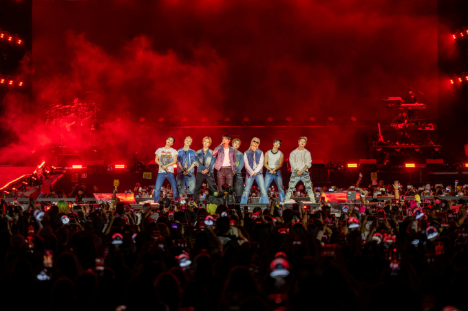 Stray Kids、初のフェス「STRAYCITY」でラテンを席巻　27万人を動員
