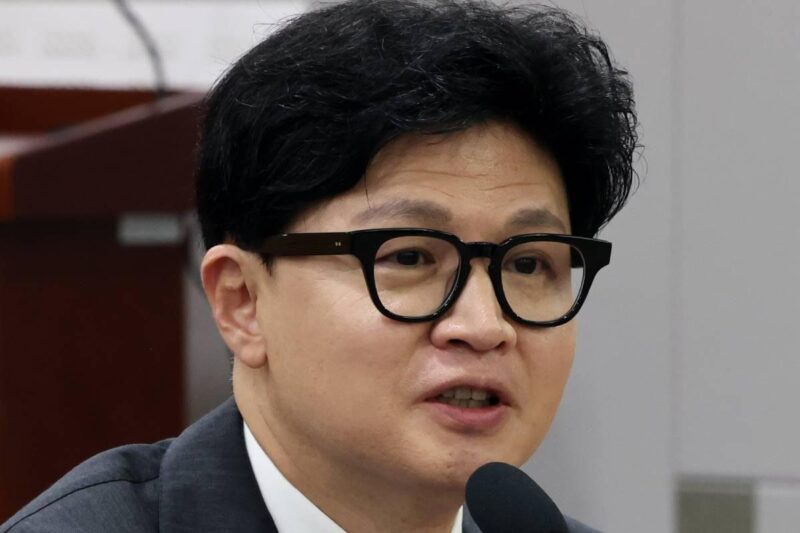 韓東勲氏、味方を失う…突然の「離反」に衝撃