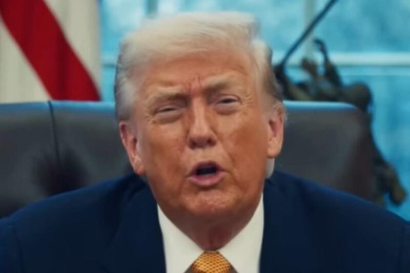 トランプ氏に弾劾説浮上…「米中間選挙後」との見方も