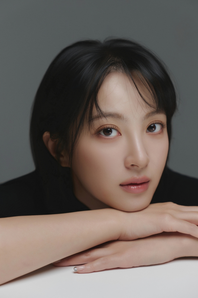 チョン・ヘソン、黒髪ロングからボブヘアへ…新しいプロフィール写真を公開