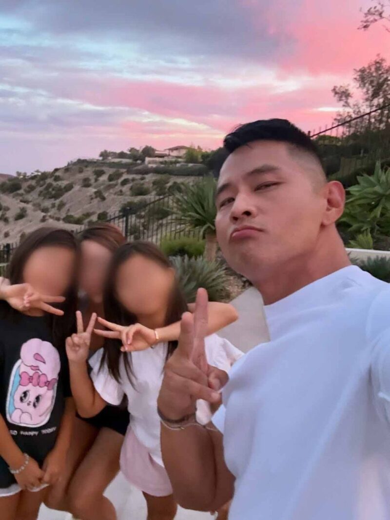 「兵役回避」ユ・スンジョン、甥は海兵隊へ…「あなたが誇らしい。無事に帰ってきて」
※ 번역 시 주의사항:
- "병역 기피"는 일본어로 "兵役回避"로 자연스럽게 표현
- "조카"는 "甥(いとこ)"로 표기
- 인용문은 일본 뉴스 스타일에 맞게 「」로 감쌈
- 문장 구조를 일본어 순서에 맞게 조정하여 간결하고 매력적으로 구성