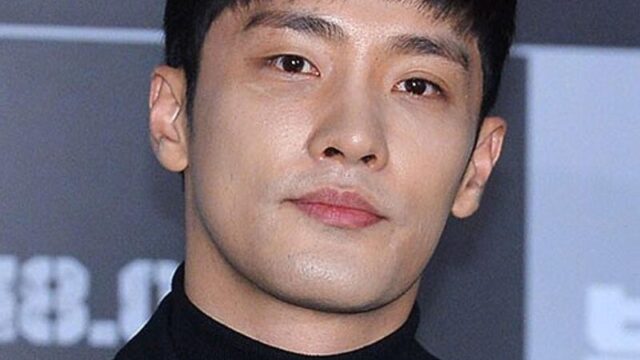 「マナー論争」ソンフン、早くも大騒ぎに…写真が拡散され波紋