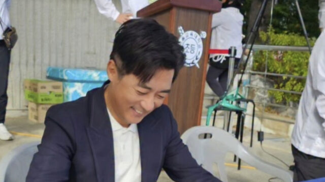 俳優アン・ジェウクが娘の小学校運動会でサプライズ司会！親しみやすいパパとしての姿にSNSで感動と羨望の声