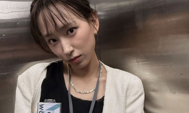 ハンソヒ、『インターン』のグループ写真で「消えた」こと明かし「さびしい」と語る…リュ・ヘヨン「また私を捕まえて」