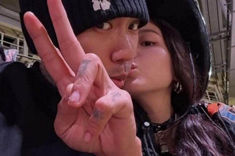 ラッパーDok2とイ・ハイ、交際公表後も続く熱愛ぶりと二人の軌跡