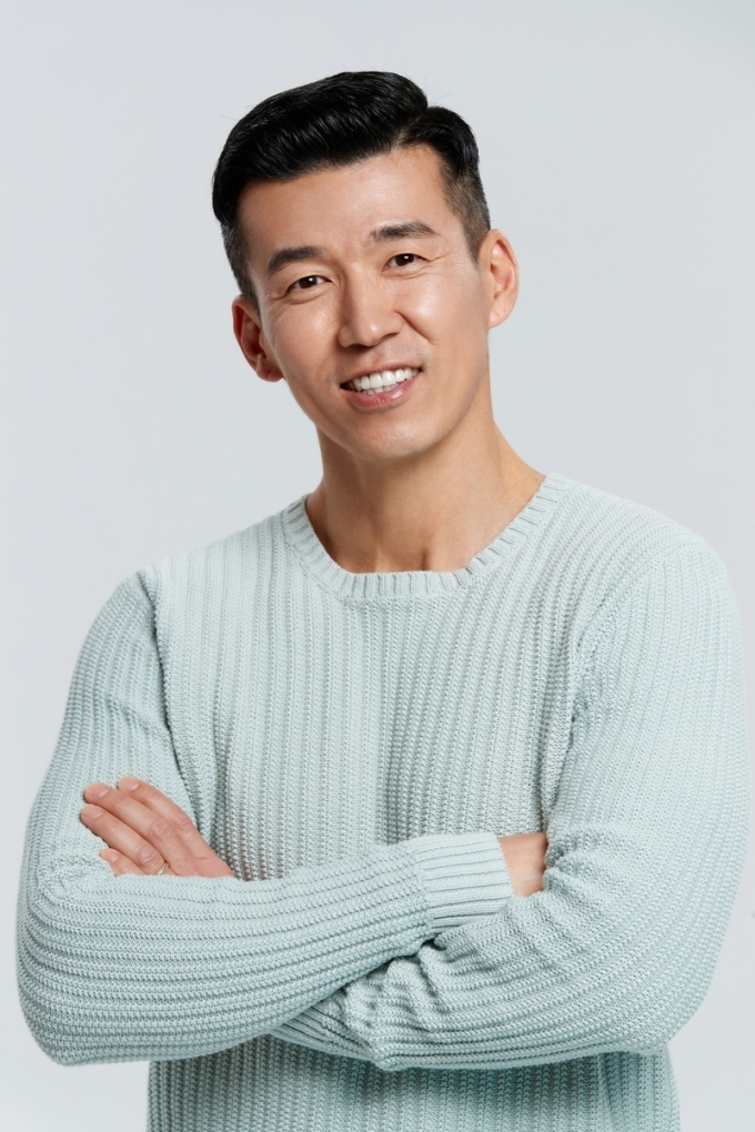 韓国芸能界の“寄付天使”歌手ショーン、持続的な社会貢献が認められ「第4回海平平和賞」を受賞