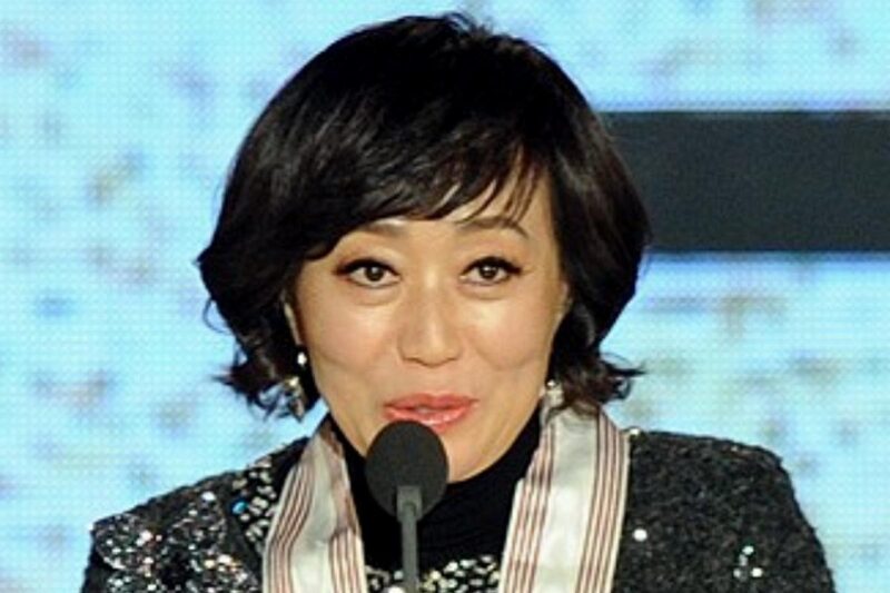 「71歳」河春花、胸が締め付けられるニュースに涙…ファンから心配の声