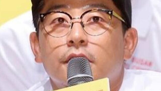キム・ジュノ、女子トイレを「覗き見」…動画が拡散し波紋