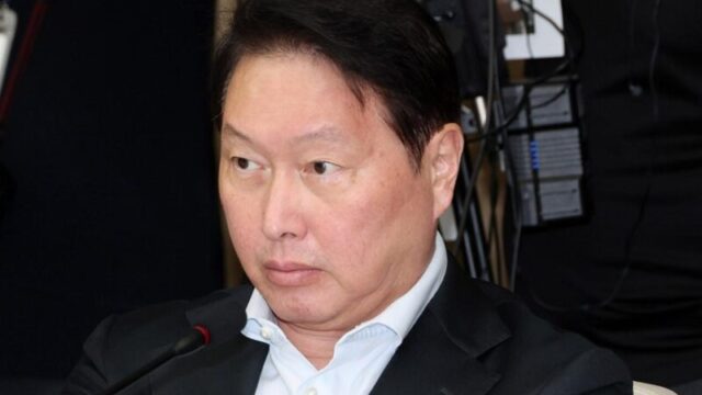 SKチェ・テウォン会長が自ら動いた…業界が注視